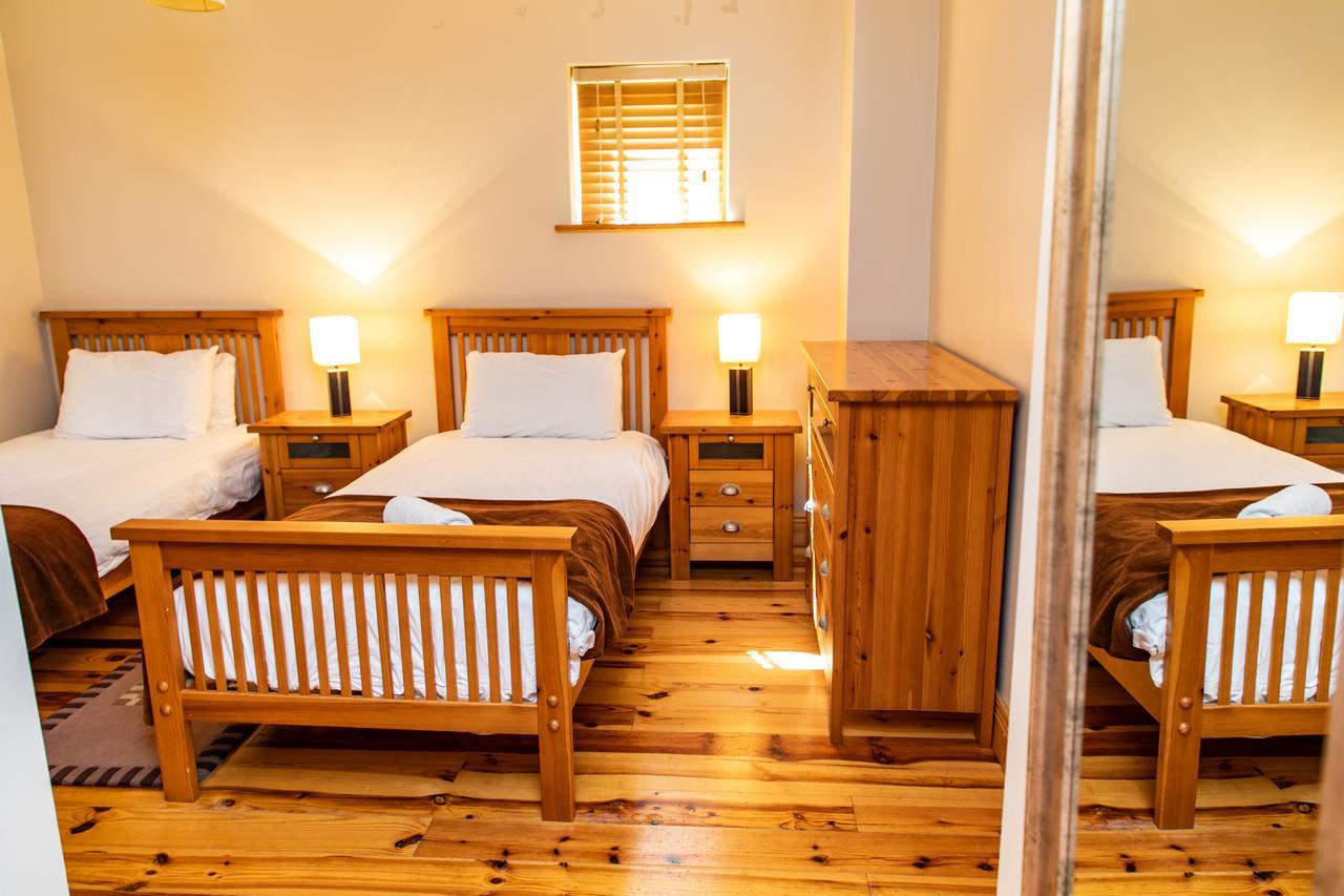 Hotel Doolin Houses ภายนอก รูปภาพ