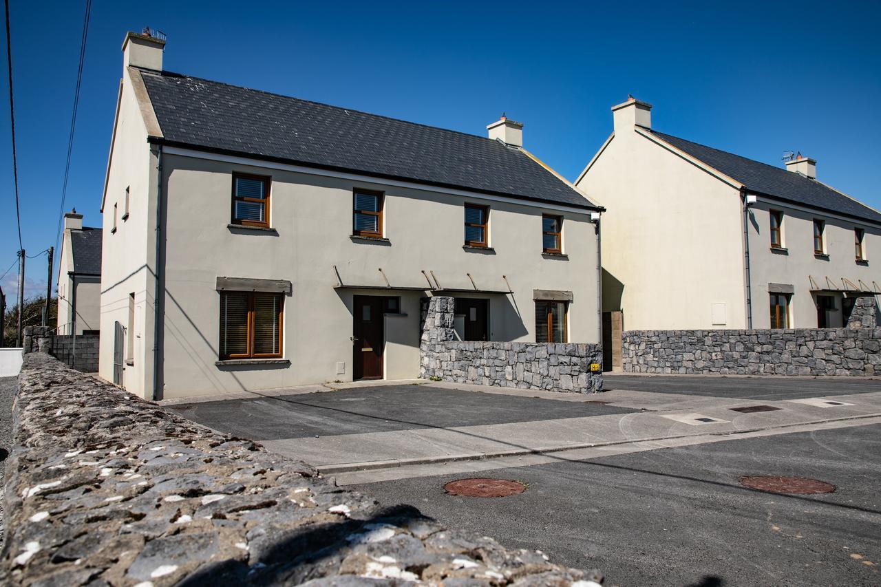 Hotel Doolin Houses ภายนอก รูปภาพ